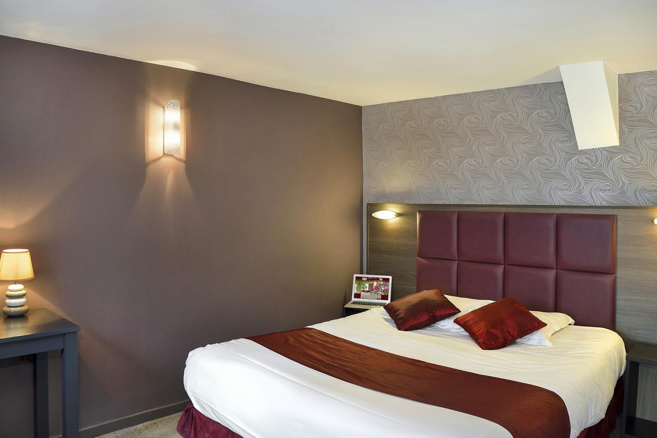 Logis Hotel Spa Restaurant Au Site Normand Clécy Eksteriør billede