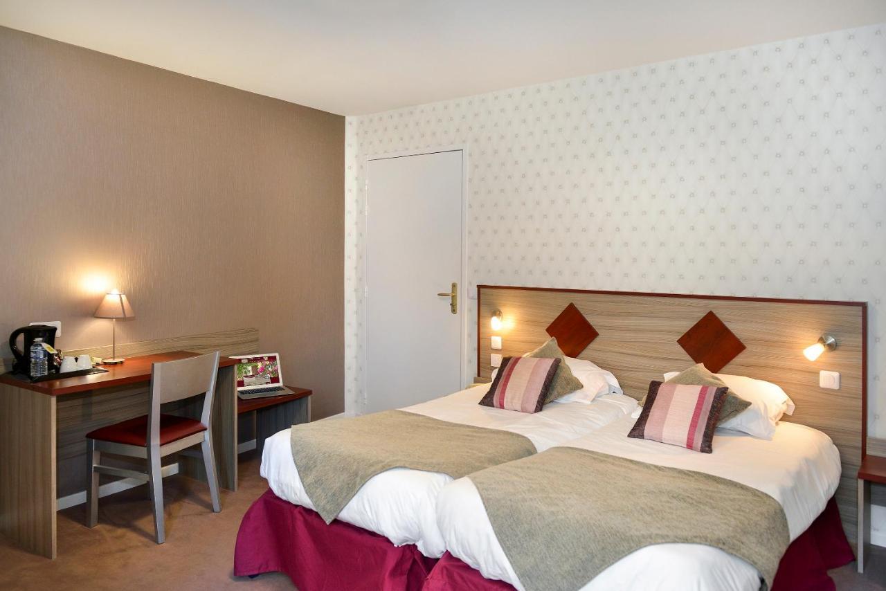 Logis Hotel Spa Restaurant Au Site Normand Clécy Eksteriør billede